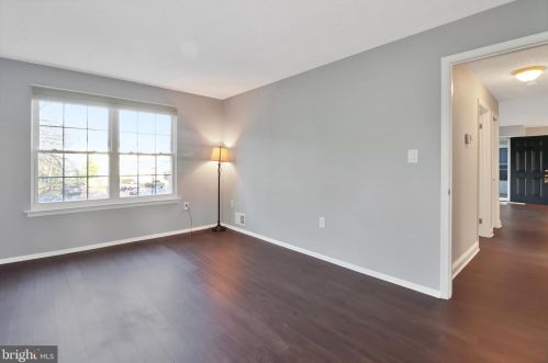 27 Mulberry St, Trenton NJ 08638-4425 exterior