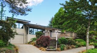 4704 70th St, Seattle WA  98115-6148 exterior