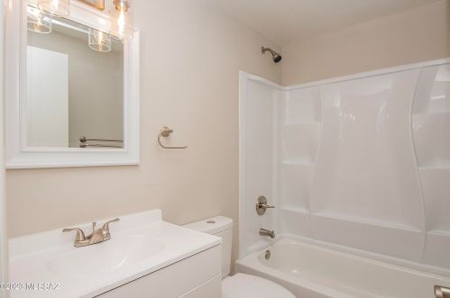 6159 Seneca St, Tucson AZ  85712-3010 exterior