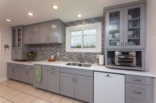 16822 Ardmore Ave, Bellflower CA 90706-6625 exterior