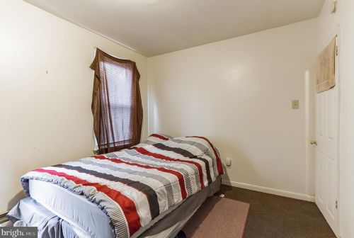 35 10 St, Darby PA exterior