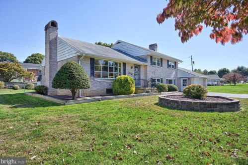 21 Glendale Dr, Lancaster, PA 17602-3309