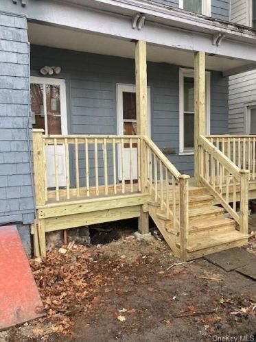 22 Franklin St, Middletown, NY 10940-4902