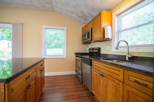 1883 Smith St, Providence RI 02908-1822 exterior