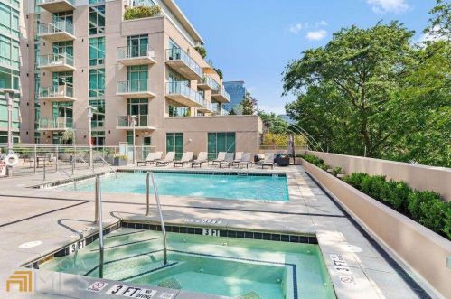 905 Juniper St, Atlanta GA 30309-4128 exterior