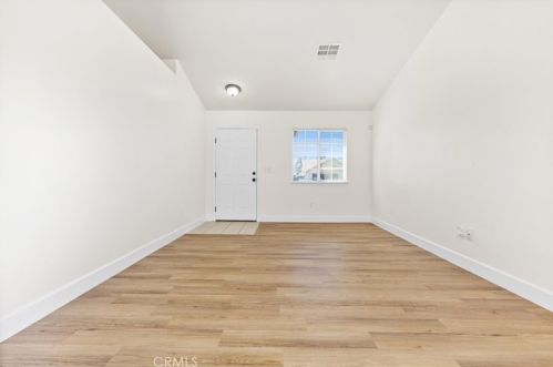 8802 Domingo St, Bakersfield CA 93313-5803 exterior