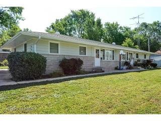 701 Edison Ave, Aurora IL  60505-1815 exterior