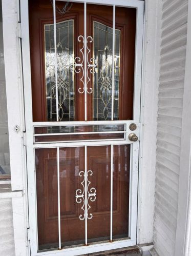 3034 24th St, Milwaukee, WI 53206-1103