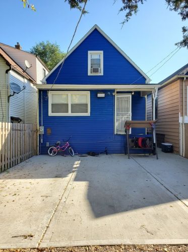 7222 Marshfield Ave, Chicago IL 60636-3809 exterior