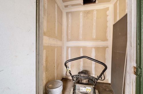 903 Fieldwood Dr, Austin TX 78758-5705 exterior