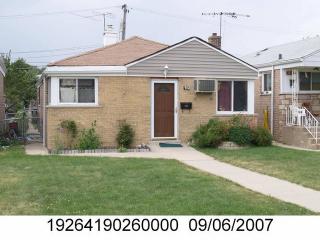 7832 Spaulding Ave, Chicago, IL 60652-1929