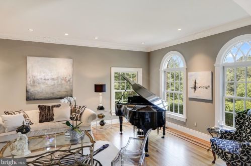 11720 Centurion Way, Rockville MD 20854-6420 exterior