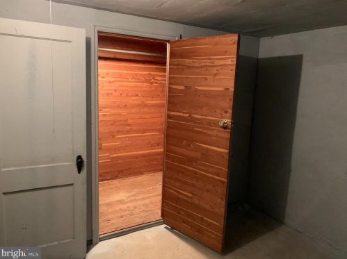 6429 Dorcas St, Philadelphia PA 19111-5405 exterior