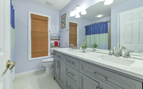 1636 Oakleaf Ln, Pittsburgh PA 15237-6708 exterior