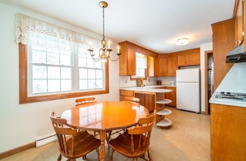 295 Draper St, Springfield MA 01108-2908 exterior