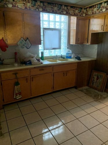 7935 Indiana Ave, Chicago IL 60619-3502 exterior