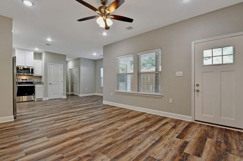 1044 Dubois St, Denison TX  75020-7912 exterior