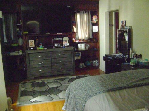 10 Birch Dr, Huntington Station NY 11746-3003 exterior