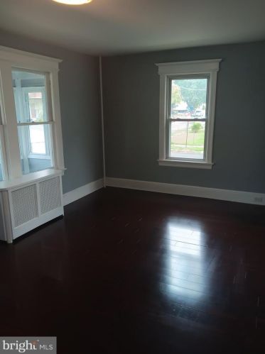 403 42 St, Camden NJ 08110-3003 exterior