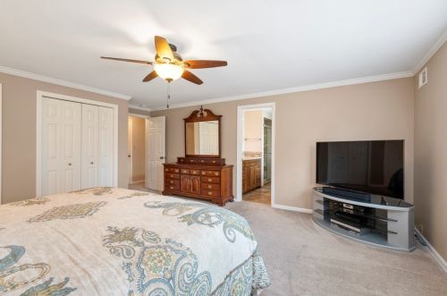 181 Penhurst Dr, Pittsburgh PA 15235-5318 exterior