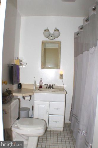 1037 Bollinger Rd, Littlestown PA 17340-9602 exterior