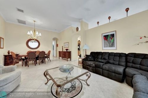 7648 New Holland Way, Boynton Beach FL 33437-6342 exterior