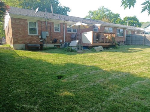 7344 Sharp Ave, Saint Louis MO 63116-3039 exterior