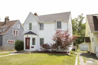 1825 Oakland Dr, Kalamazoo MI  49008-1892 exterior