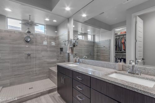 22034 28 Pl, Phoenix AZ 85008-4702 exterior