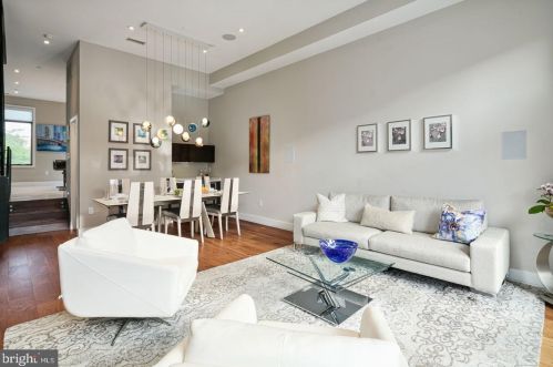 308 2nd St, Philadelphia PA 19133-0040 exterior