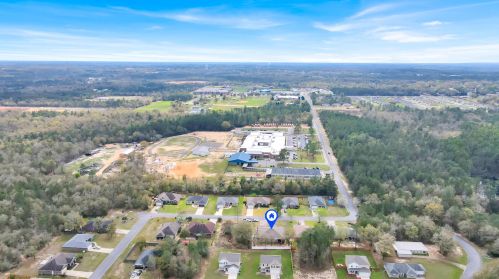 43 Magnolia Lake Dr, Defuniak Springs FL 32433-5252 exterior