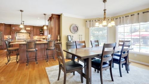 94 Caramel Rd, Commack NY 11725-1000 exterior