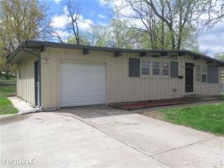 10915 35th St, Independence MO  64052-2674 exterior