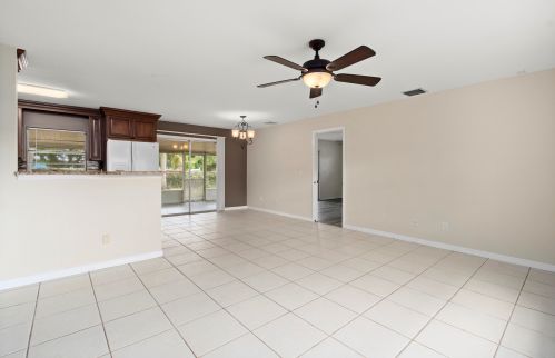 7506 Kenwood Rd, Fort Pierce, FL 34951-2413