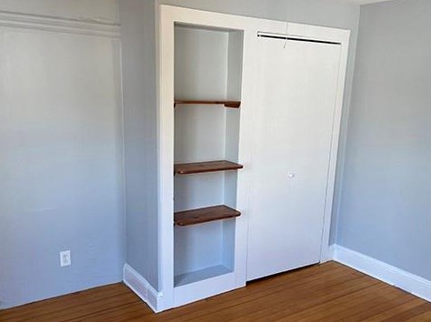 2 Lucas Ave, Middletown RI 02840-3918 exterior