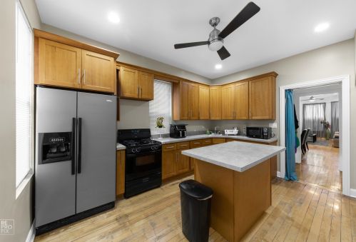 1717 Artesian Ave, Chicago IL 60629-1116 exterior