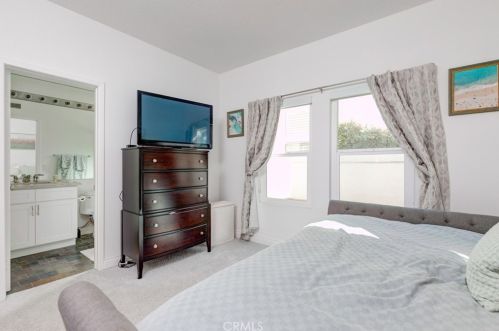 12080 Riviera, Tustin CA  92782-1203 exterior