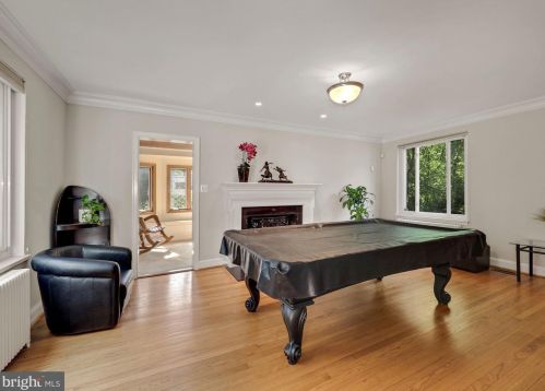 1111 Highland Dr, Silver Spring MD 20910-2220 exterior