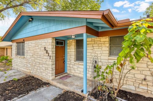 5811 Eureka Dr, Austin TX  78745-2924 exterior