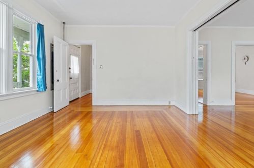 113 Oakland Ave, Providence RI 02908-3632 exterior