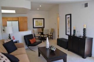 1670 Camino Olmo, Thousand Oaks CA  91320-5929 exterior