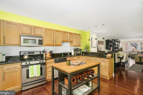 1732 Federal St, Philadelphia PA 19146-3015 exterior