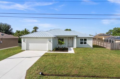 5330 Nekoma St, Fort Pierce, FL 34983-5302