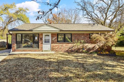 1570 Mendell Dr, Saint Louis MO  63130-1255 exterior