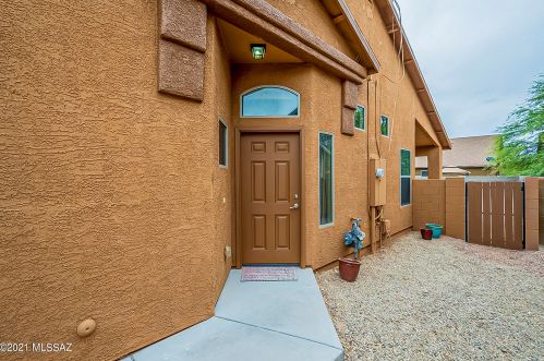 2154 Calle Sierra Del Manantial, Tucson, AZ 85706-5094