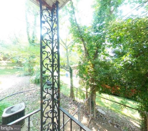 12021 Valleywood Dr, Silver Spring MD 20902-2236 exterior