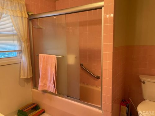 501 4 Ave, New Brunswick NJ 08904-2630 exterior