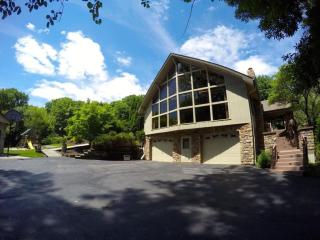 4011 Post Rd, Omaha, NE 68112-1262