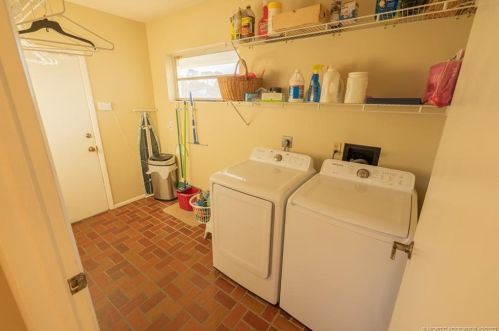 1579 Sunshine Ave, Fort Pierce FL  34952-6011 exterior