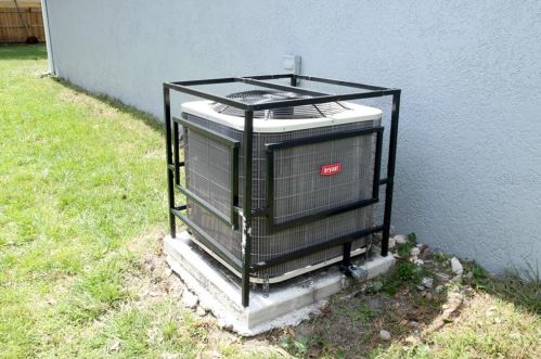 4062 Minoso St, Orlando FL 32811-4182 exterior